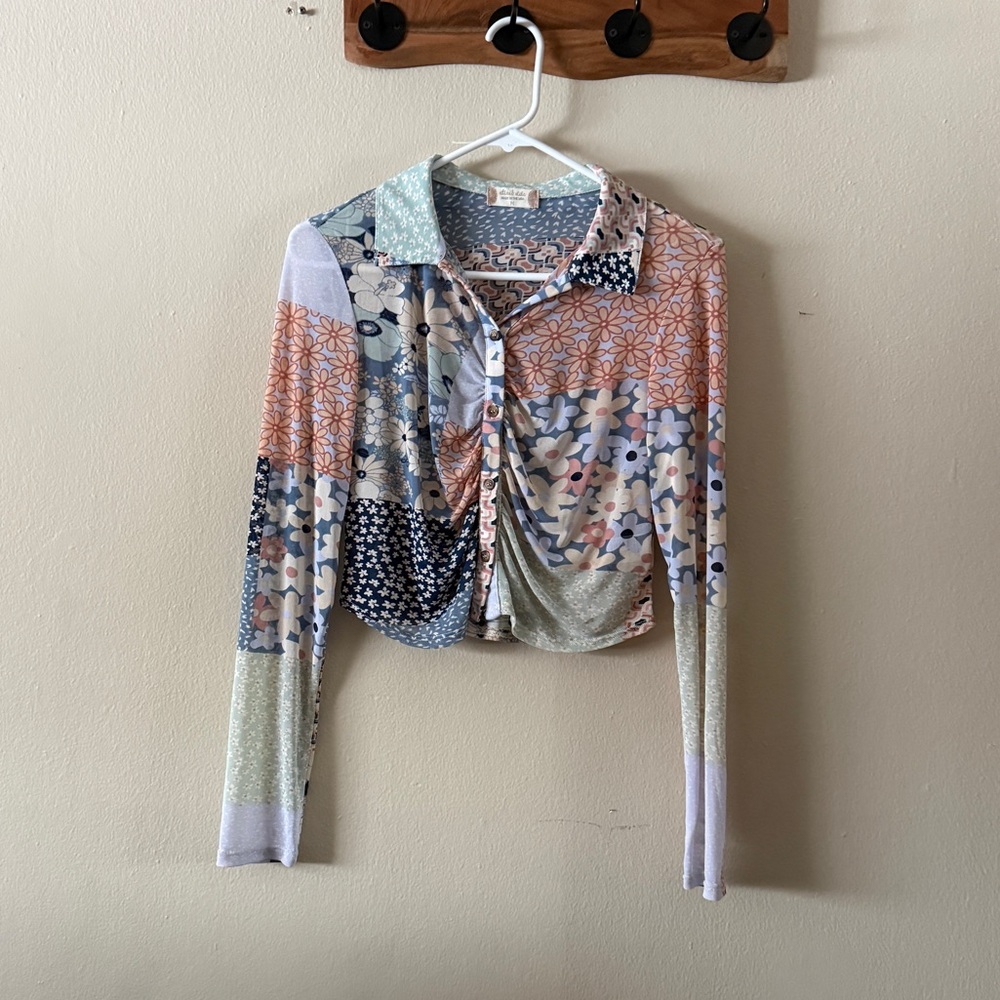 Altar’d State Patchwork Floral Ruched Button Crop… - image 1